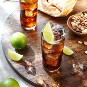 recipe_cuba-libre_1x1_3f82a62b4857ea369e118a9ec5129e16